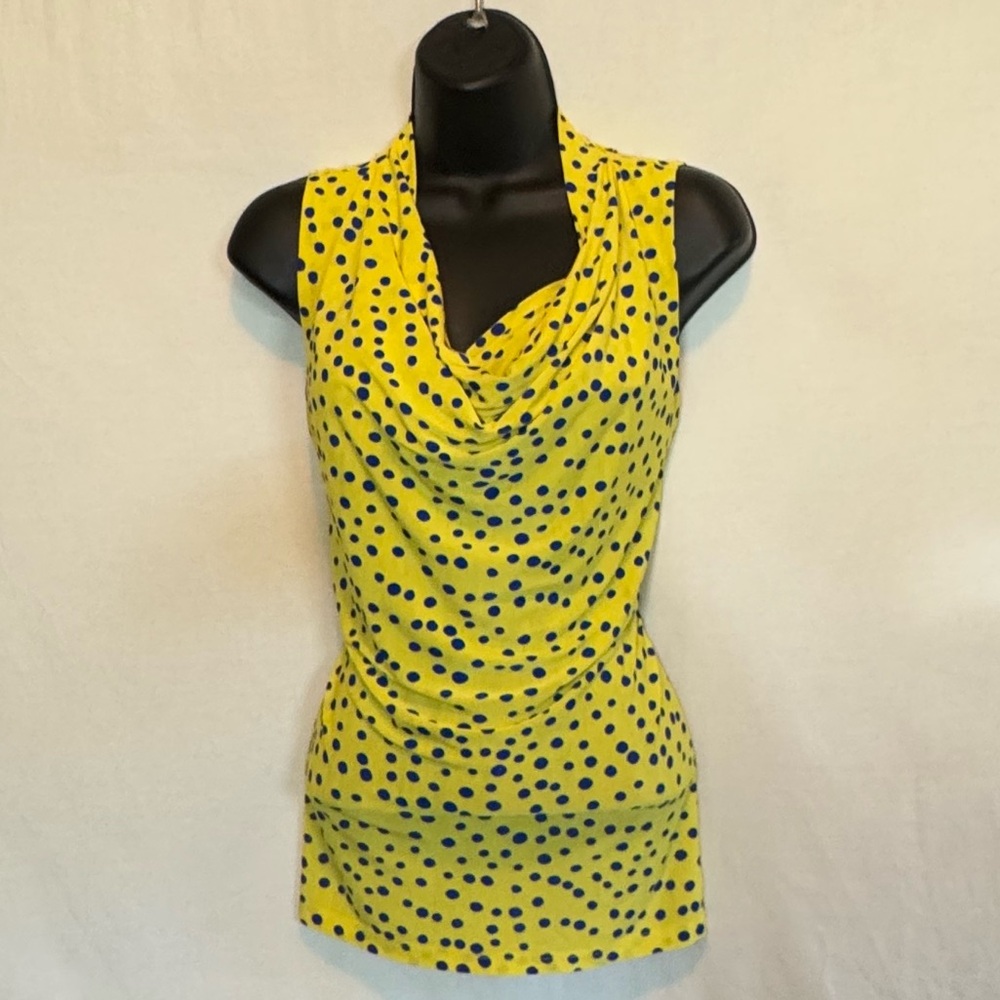 D-148 Annalee + Hope Yellowβ & Blue Dot Sleeveless Pullover Blouse Size M